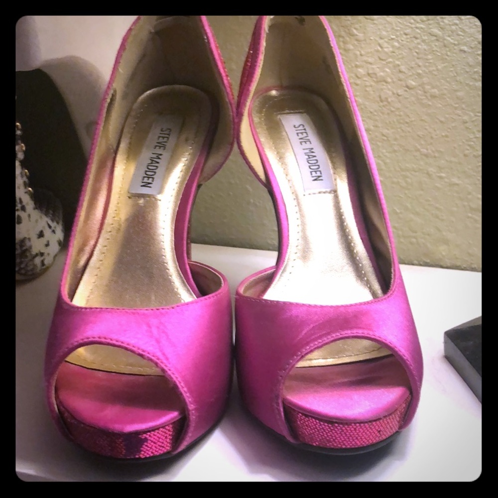 Steve madden pink heels